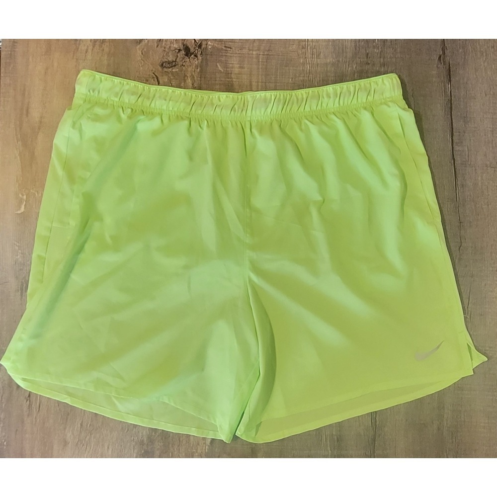NIKE Dri-FIT Challenger‎ 7" Running Shorts Mens 2XL Lime Blast Standard Fit NWT